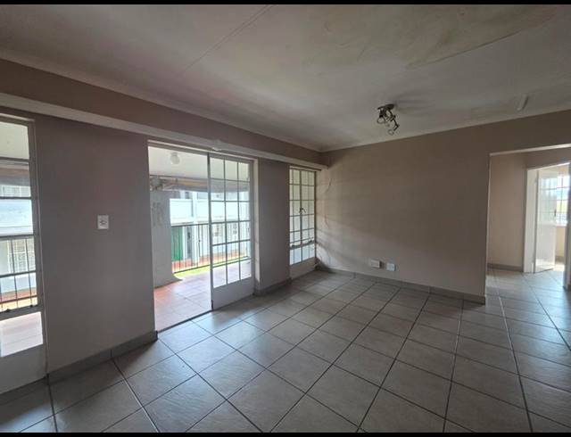 2 BEDROOM APARTMENT FOR SALE IN PARKDENE